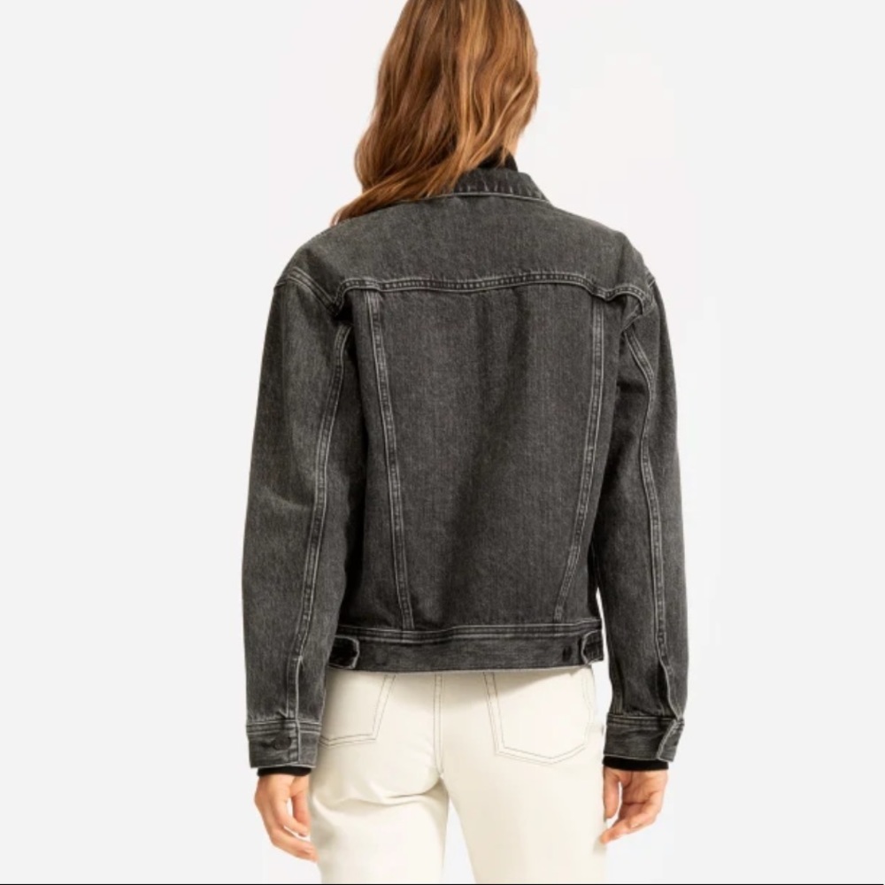 Everlane - The Denim Jacket - Picture 4 of 6